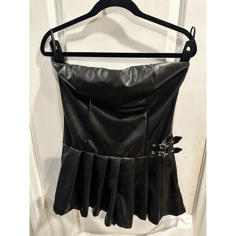 Fashion Nova‎ Faux Leather Strapless Romper Black Buckle Detail Size L